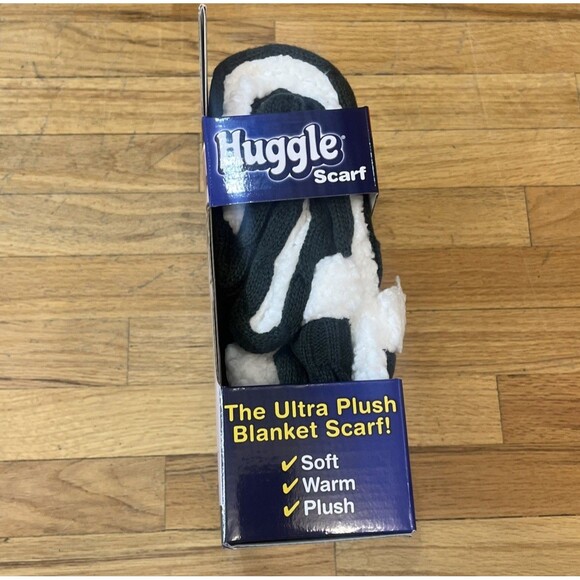 Ontel Huggle Scarf- One Size In Grey NWT Ultra-plush fabric - Super Soft - Picture 4 of 4